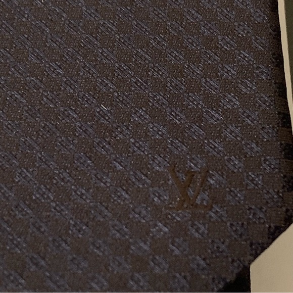 Authentic Louis Vuitton Uniform Tie - Picture 2 of 5